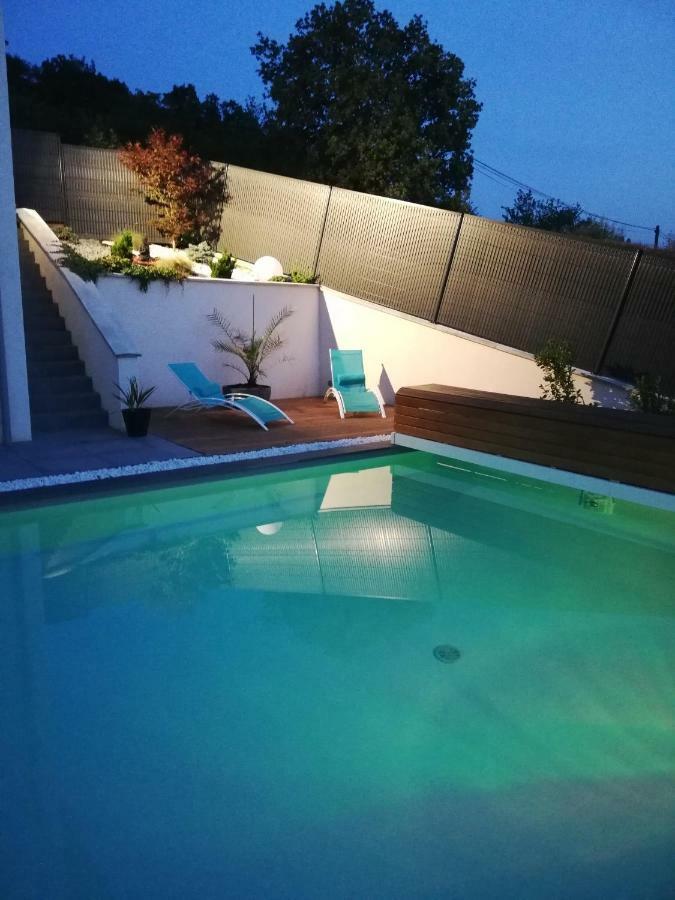 Chambres d`Hôtes Luxe et Sérénité Theize Exterior foto